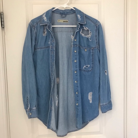 Topshop distressed denim shirt size: 2 - Picture 3 of 4